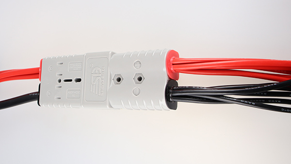 圣恩迪插頭連接器線束.jpg 圣恩迪插頭連接器線束.jpg