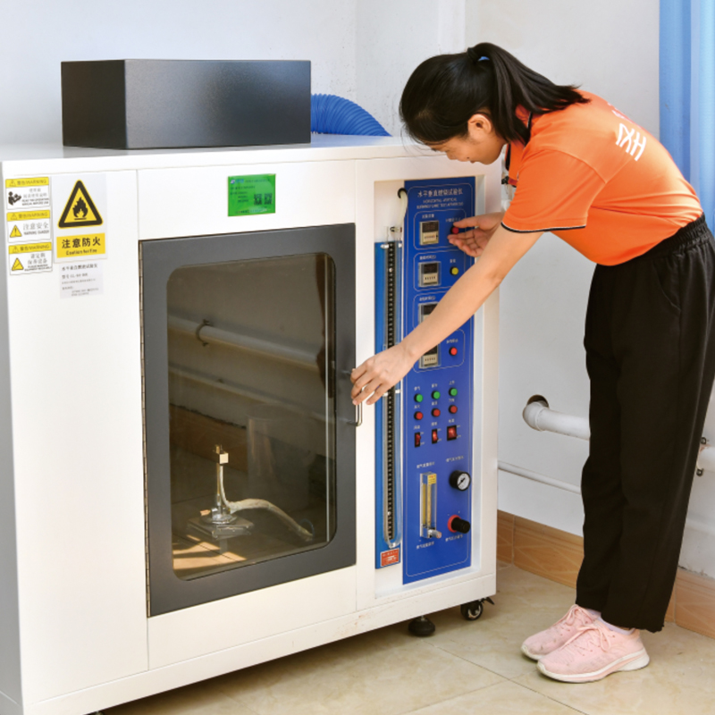 阻火阻燃檢測中.jpg 阻火阻燃檢測中.jpg