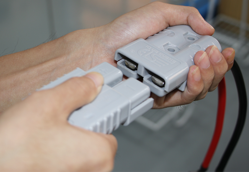 插拔示意圖.jpg 插拔示意圖.jpg