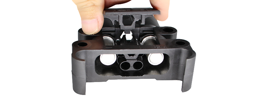 REMA連接器拆卸3.jpg REMA連接器拆卸3.jpg