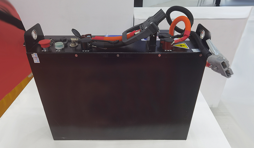 鋰電池插頭2.jpg 鋰電池插頭2.jpg